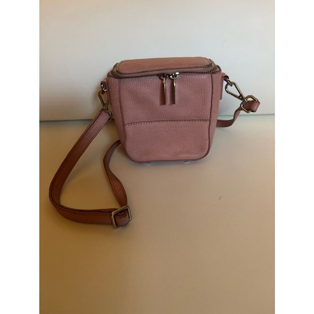 Brandon Blackwood Leather Portmore Crossbody in Blush